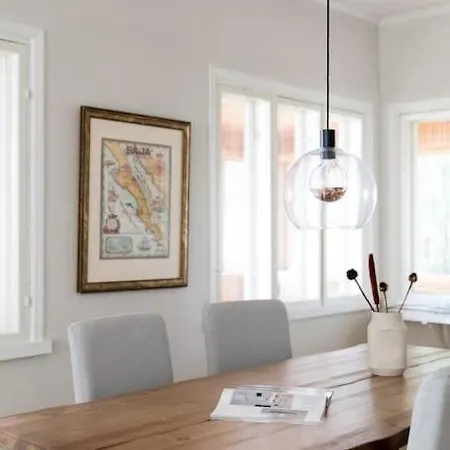 Merituuli - Charming Seafront Villa Porvoo